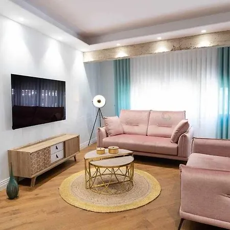 Luxe Lobo