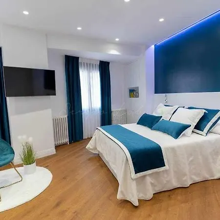 Luxe Lobo
