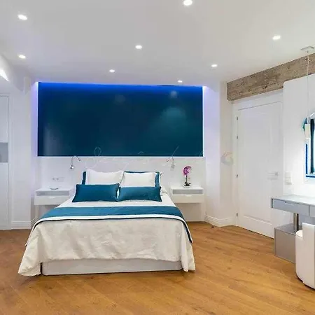 Luxe Lobo *